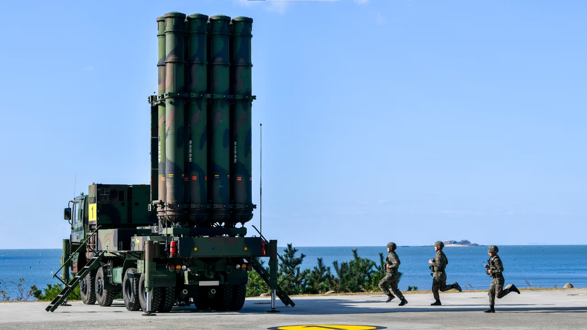 تعزيزات دفاعية استراتيجية للإمارات.. صواريخ كورية "عاجلة" ودعم جوي أسترالي