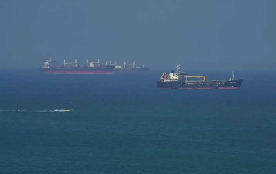تحولات "أدنوك" تعزز قدرة أبوظبي على إبقاء نفطها في الأسواق رغم مخاطر هرمز