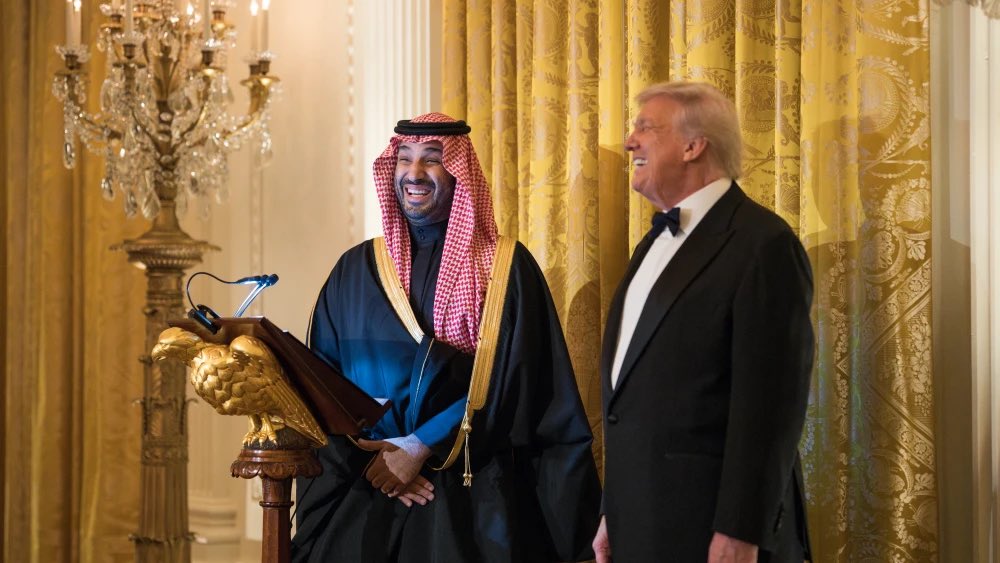 ترامب يدعو السعودية وقطر للتطبيع مع الاحتلال والرياض تشترط مساراً لإقامة دولة فلسطينية