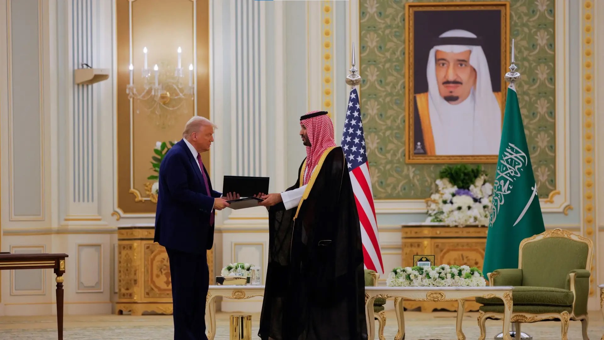 أكسيوس: ترامب وافق على طلب محمد بن سلمان بدعم تحرك عسكري ضد الحوثيين