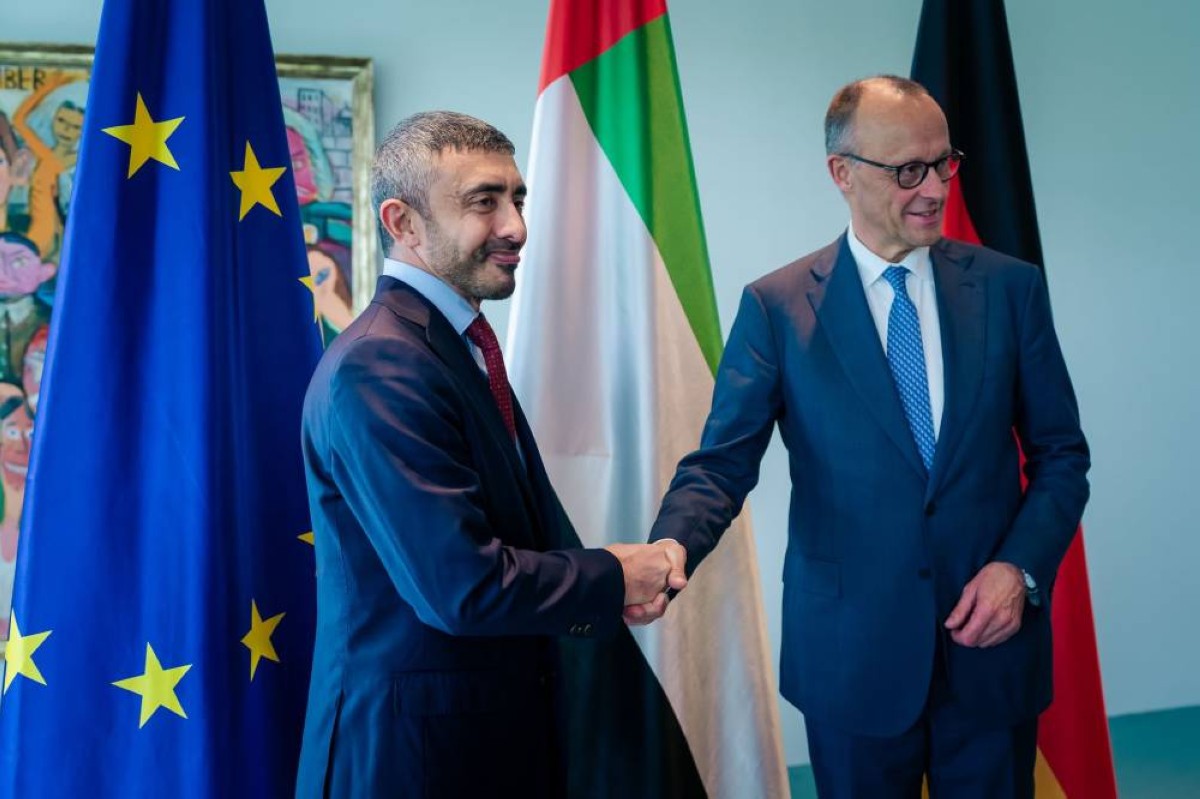 عبدالله بن زايد والمستشار الألماني يبحثان تداعيات الهجمات على الإمارات وأمن الملاحة الدولية