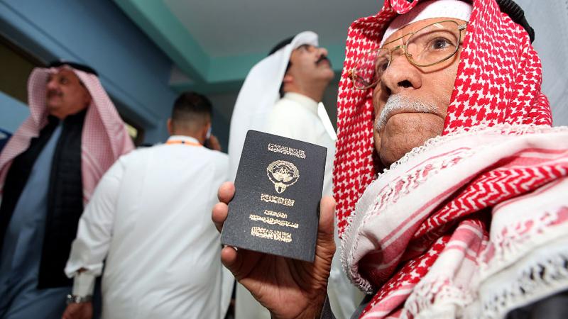 الكويت تُسقط جنسية عدد من المعارضين بالخارج.. ووزير الداخلية: لن يُظلم أحد في عهد الأمير
