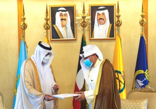"بن سلمان" يدعو وزير الدفاع الكويتي لزيارة السعودية