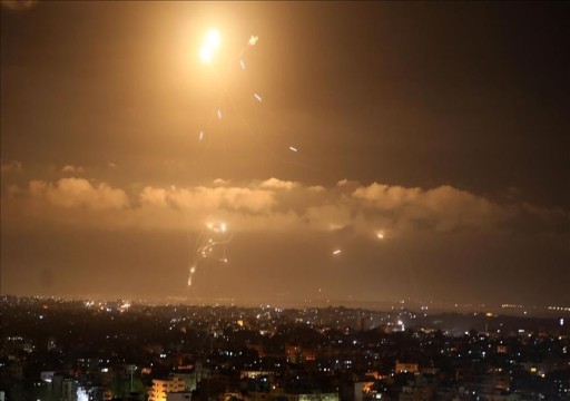 بعد اعتراض مقذوف.. طائرات الاحتلال تشن غارات على موقع وسط قطاع غزة