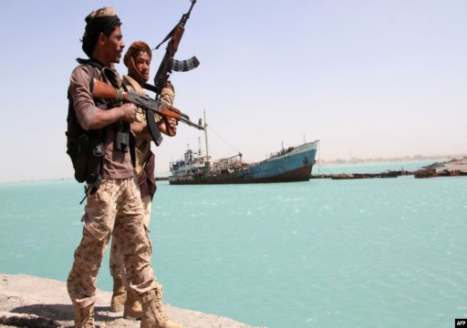 الحوثيون يتهمون التحالف بقيادة السعودية باحتجاز 15 سفينة نفطية