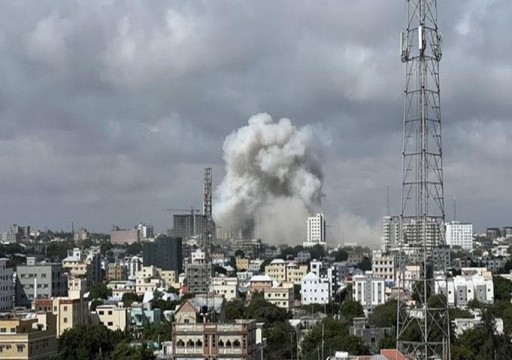 الصومال.. ارتفاع حصيلة ضحايا الهجوم بسيارتين مفخختين في مقديشو إلى 100 قتيل