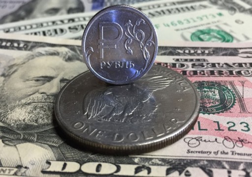 روسيا تعيد السماح ببيع العملات الأجنبية في 18 أبريل