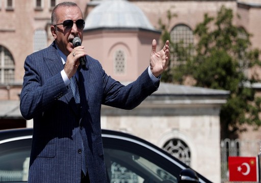أردوغان: المسؤولون اليونانيون والفرنسيون "جشعون ويفتقرون إلى الكفاءة"