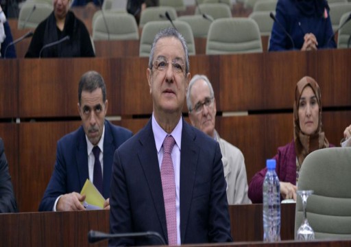 محاكمة وزير المالية الجزائري بتهم فساد