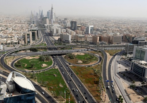 السعودية تعتزم وقف التعاقد مع أي شركة أجنبية مقرها خارج المملكة