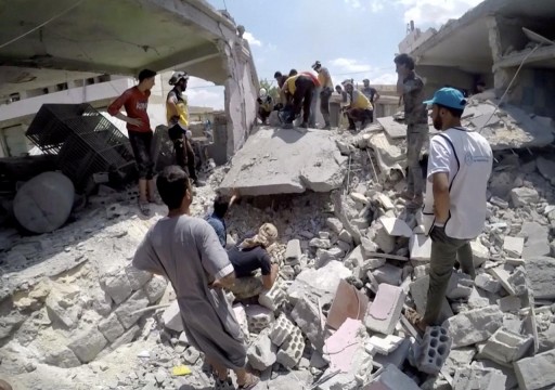 مقتل 17 مدنياً في ضربات جوية للنظام وروسيا شمال غرب سوريا