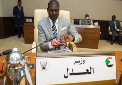 السودان يلغي "حد الردة" ويقنن تناول غير المسلمين للخمور ويجرم التكفير