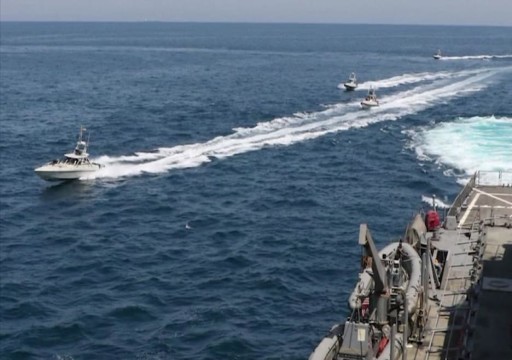 زوارق الحرس الثوري الإيراني تضايق سفناً أمريكية في مياه الخليج
