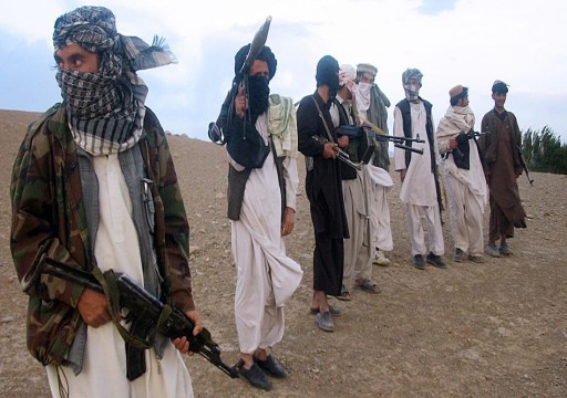 قائد القوات الأميركية في أفغانستان يحذر من "حرب أهلية"