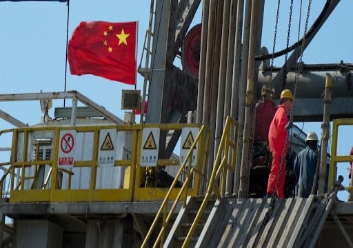 الصين تضيف أربعة ملايين برميل من النفط الإيراني إلى احتياطاتها