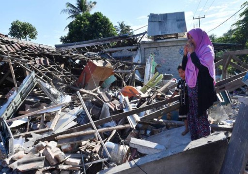 وسط مخاوف من تسونامي.. زلزال بقوة 7 درجات يضرب إندونيسيا