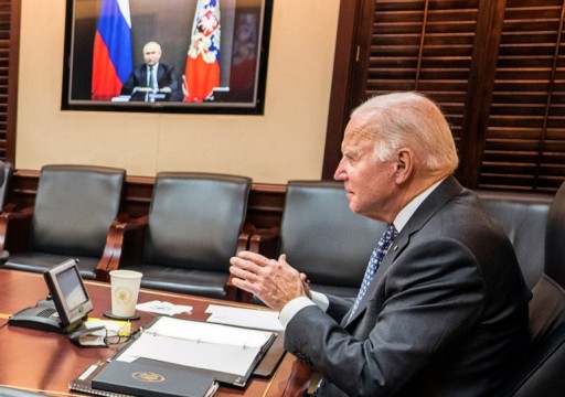 البيت الأبيض يعلن انتهاء المحادثة الهاتفية بين بايدن وبوتين حول أوكرانيا