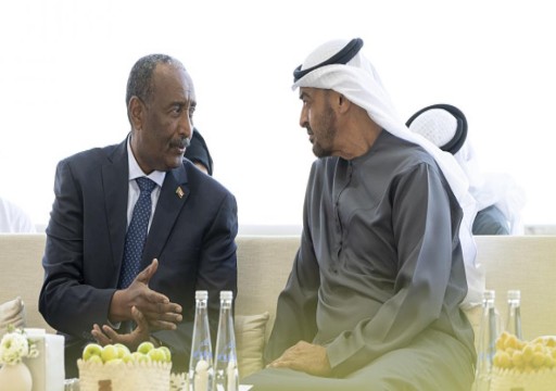 رئيس الدولة يؤكد لـ"البرهان" دعم المبادرات لإنهاء الأزمة في السودان