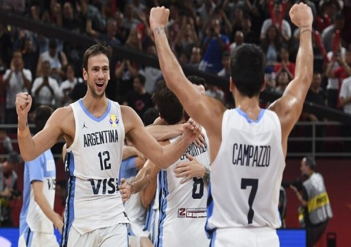 الأرجنتين تقصي فرنسا وتتأهل لنهائي مونديال السلة