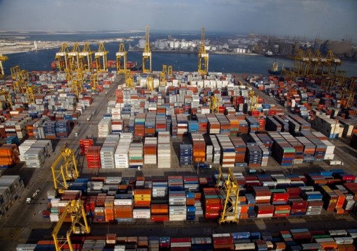 تجارة الإمارات تعاكس التباطؤ العالمي وتنمو 5%