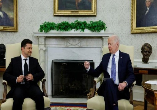 بايدن يجدد التزام الولايات المتحدة بمواصلة دعم أوكرانيا