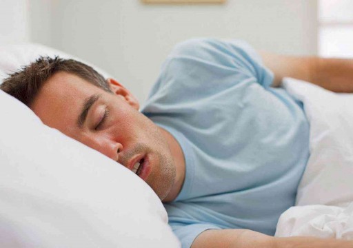 دراسة: توقف التنفس أثناء النوم مؤشر لبداية مرض خطير