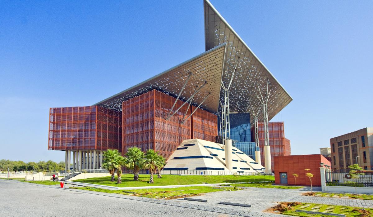 تحديد مواعيد الاتصال المرئي للسجناء في أبوظبي خلال العيد ودعوات حقوقية لتمكين جميع المعتقلين