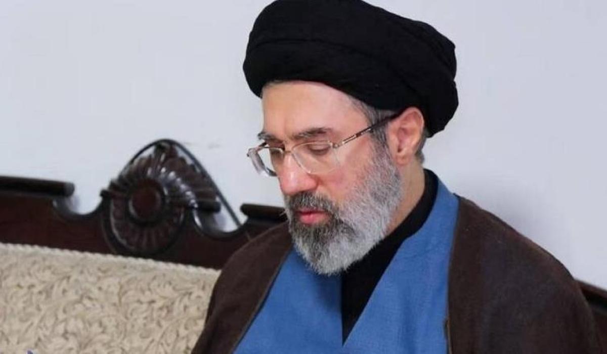 اختيار مجتبى خامنئي مرشدا أعلى جديدا لإيران خلفا لوالده