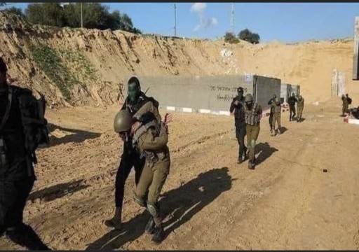 حماس: ضباط كبار ضمن الأسرى الإسرائيليين لدينا