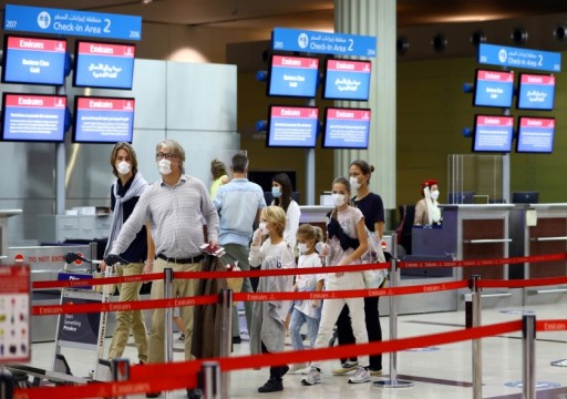 "تلغراف": آلاف البريطانيين يستعدون لمغادرة الإمارات بسبب كورونا