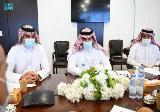 السفير السعودي لدى اليمن يعقد "اجتماعاً ايجابياً" مع ممثلي المجلس الانتقالي