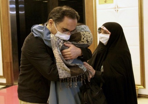وسائل إعلام: عودة أستاذ جامعي إيراني كان سجينا في أمريكا