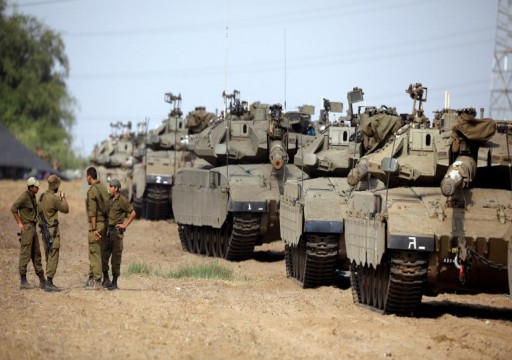 حشد عسكري إسرائيلي بحدود غزة ومخاوف من نزاع مدمر
