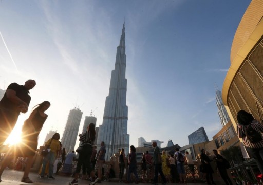 تقرير: الشركات الإماراتية تواصل خفض الوظائف لتقليص النفقات