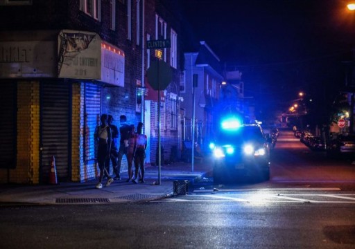 احتجاجات في الولايات المتحدة إثر مقتل شاب أمريكي من أصل إفريقي برصاص الشرطة