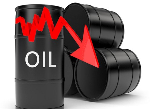 تراجع أسعار النفط وسط مخاوف من موجة ثانية لكورونا