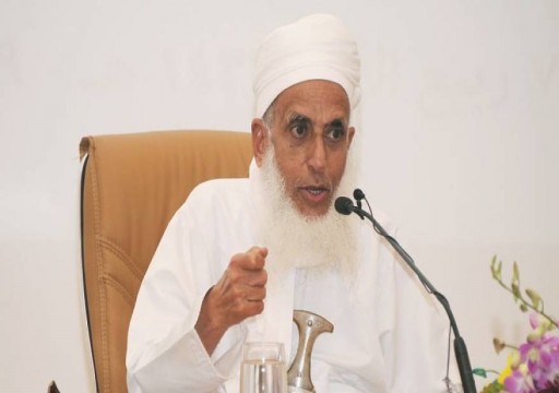 مفتي سلطنة عمان يدعو لموقف دولي تجاه استهداف مسلمي الهند