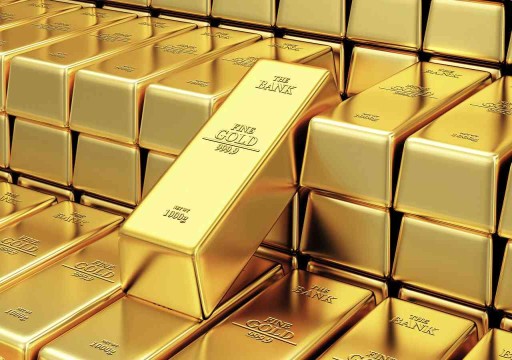 أسعار الذهب تتراجع خمسة دولارات في التعاملات الفورية