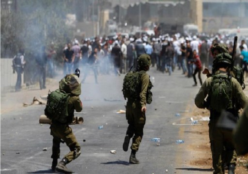 إصابة 22 فلسطينيا خلال مواجهات مع جيش الإحتلال الإسرائيلي بالضفة