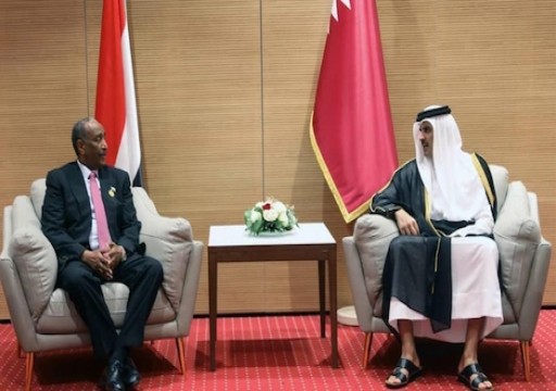 أمير قطر والبرهان يبحثان تطورات العملية السياسية في السودان