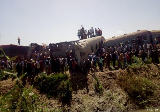 عشرات القتلى والجرحى في تصادم قطارين في صعيد مصر