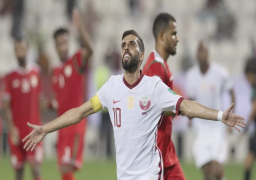 قطر تتغلب على عمان وتضمن التأهل لأمم آسيا