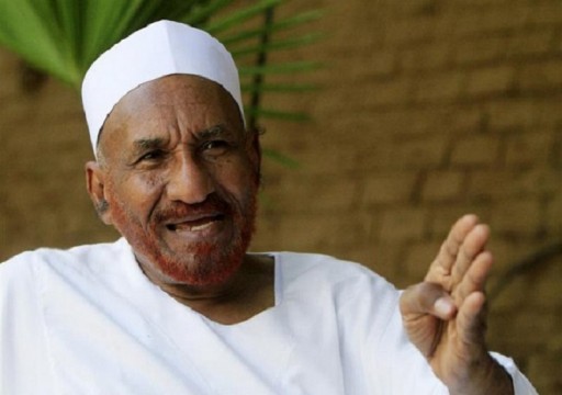 زعيم المعارضة السودانية الصادق المهدي يعود إلى الخرطوم