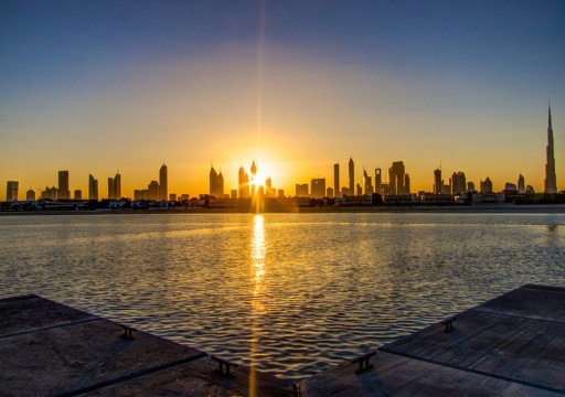 "الأرصاد" يتوقع انخفاض درجات الحرارة وسقوط أمطار في الإمارات