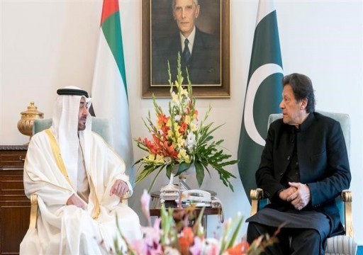 محمد بن زايد ورئيس وزراء باكستان يبحثان تطورات الأوضاع في أفغانستان