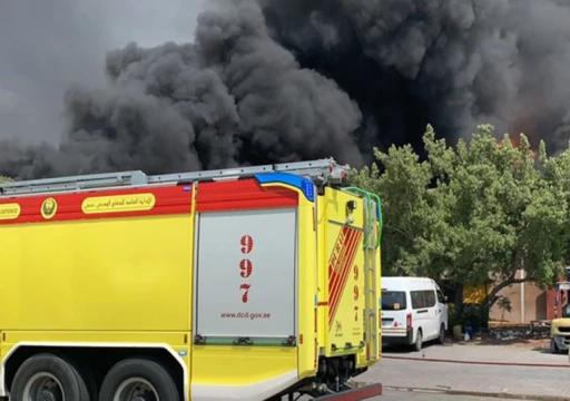 دبي.. اندلاع حريق بمصنع للبلاستيك بمنطقة "جبل علي"