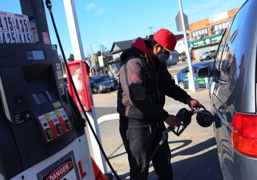 "سي إن إن": البنزين يسجل سعرا قياسيا في الولايات المتحدة