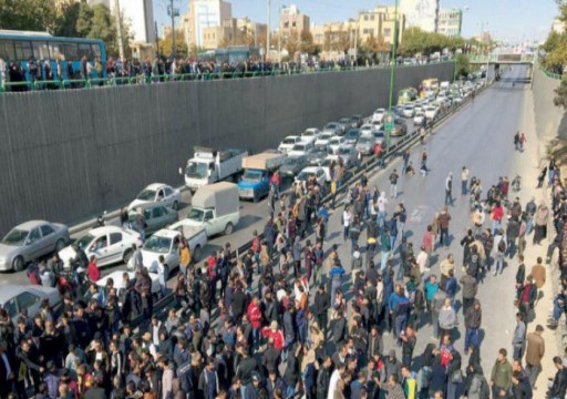 السلطات الإيرانية تعطل خدمة الإنترنت قبل احتجاجات جديدة يوم الخميس