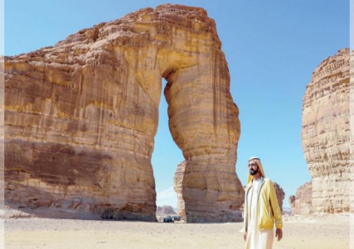 محمد بن راشد يزور مدائن صالح وجبل الفيل في محافظة العُلا السعودية