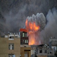 مقتل وإصابة 15 مدنياً في قصف للتحالف غرب اليمن